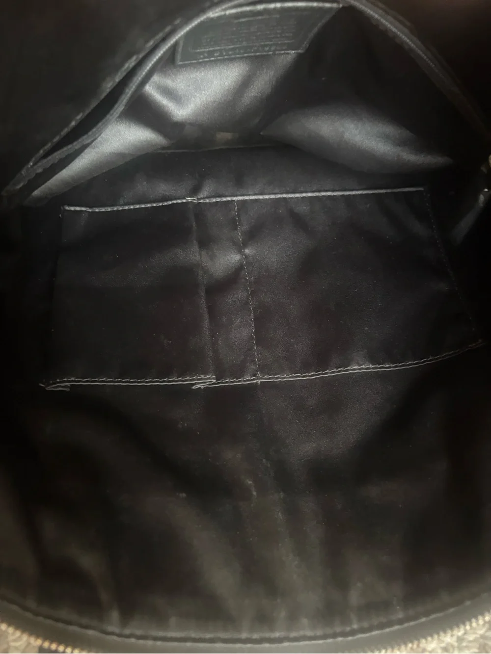 Coach tote signature
